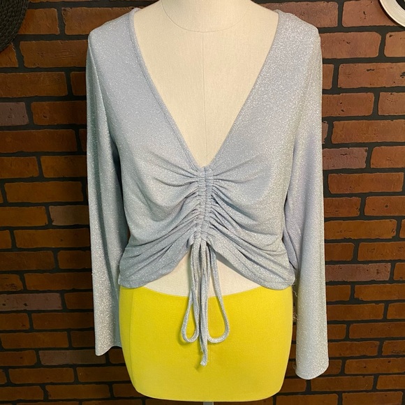 NWT Forever 21 Plus Baby Blue/Grey Shimmer Cropped Long Sleeve Top - Picture 3 of 11